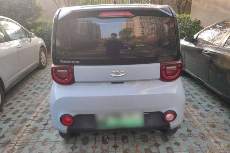 Used Chery QQ Ice Cream 2022 170km Sundae Phosphate Lithium-Ion Rear