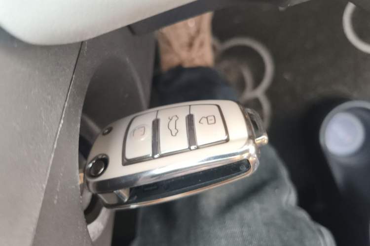 Used Chery QQ Ice Cream 2022 Pudding Model Vehicle Key