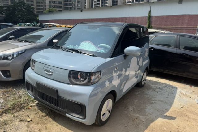 Used Chery QQ Ice Cream 2022 170km Sundae Phosphate Lithium-Ion