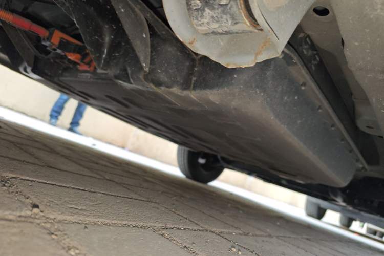 Used Chery QQ Ice Cream 2022 120km Conical Shape Lithium Iron Phosphate Chassis Rear Right