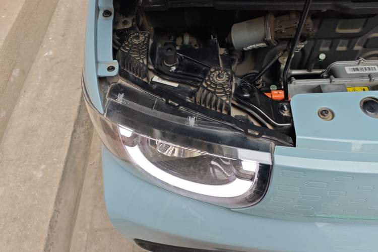 Used Chery QQ Ice Cream 2022 120km Conical Shape Lithium Iron Phosphate Engine Bay Right