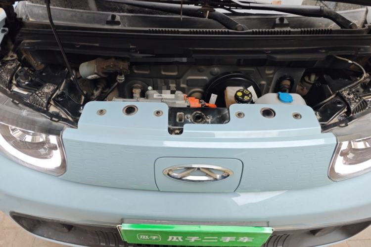 Used Chery QQ Ice Cream 2022 120km Conical Shape Lithium Iron Phosphate Engine Bay