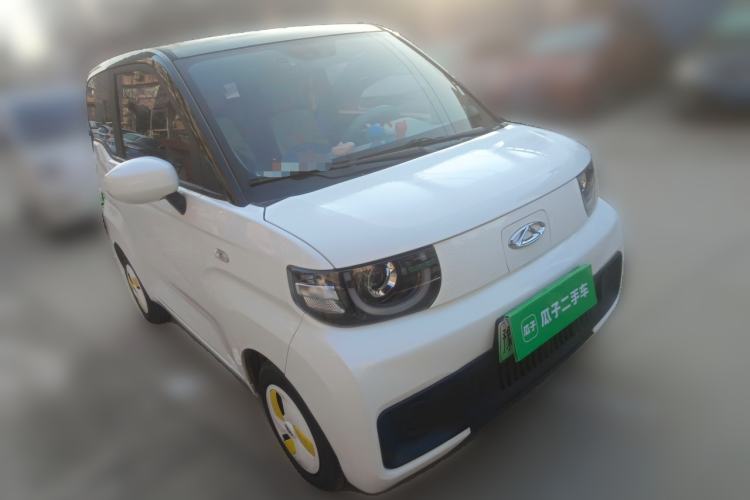 Used Chery QQ Ice Cream 2022 170km Sundae Phosphate Lithium-Ion Front Right 45 Deg