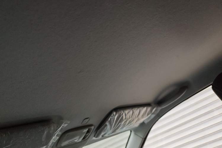 Used Chery QQ Ice Cream 2022 120km Conical Shape Lithium Iron Phosphate Headliner