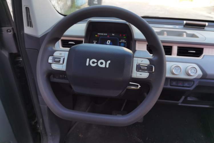 Used Chery QQ Ice Cream 2022 170km Sundae Phosphate Lithium-Ion Steering Wheel