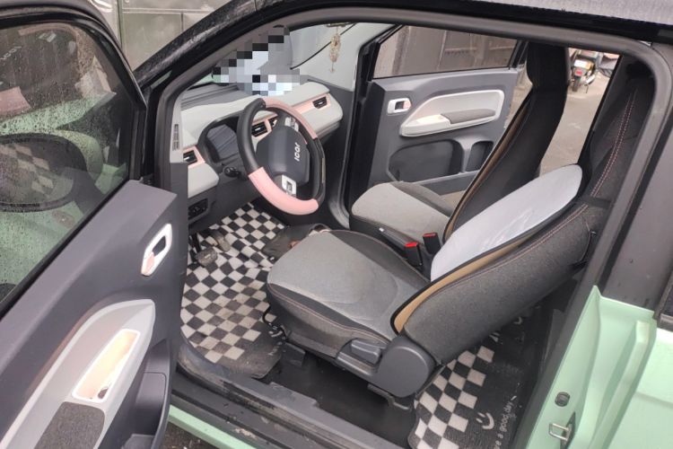 Used Chery QQ Ice Cream 2022 120km Conical Shape Lithium Iron Phosphate Driver Seat