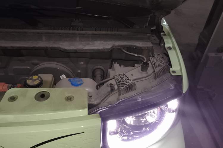 Used Chery QQ Ice Cream 2022 170km Sundae Ternary Lithium Engine Bay Left
