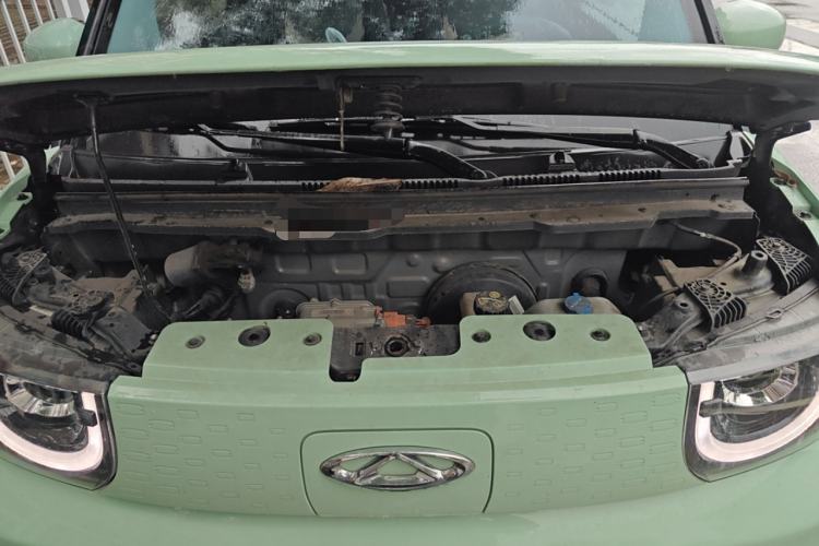 Used Chery QQ Ice Cream 2022 Pudding Model Engine Bay