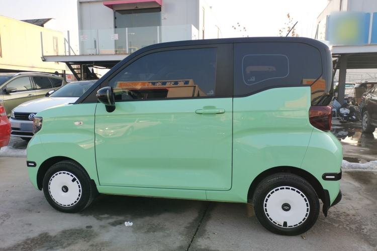 Used Chery QQ Ice Cream 2022 120km Conical Shape Lithium Iron Phosphate Exterior 3