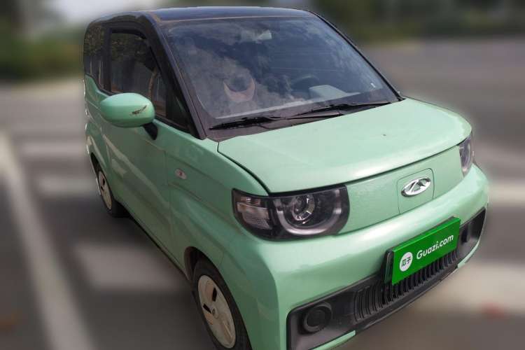 Used Chery QQ Ice Cream 2022 170km Sundae Phosphate Lithium-Ion Front Right 45 Deg