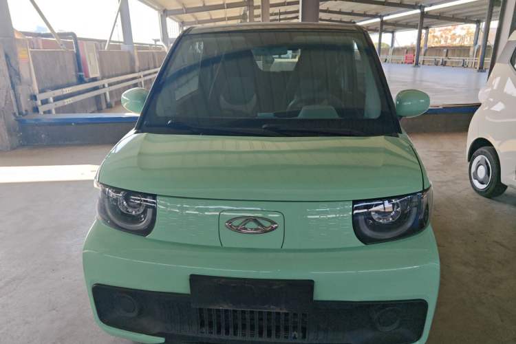 Used Chery QQ Ice Cream 2022 170km Sundae Phosphate Lithium-Ion Front