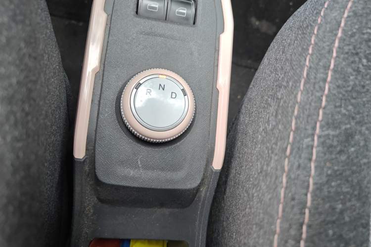Used Chery QQ Ice Cream 2022 Pudding Model Gear Lever