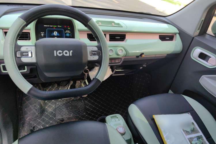 Used Chery QQ Ice Cream 2022 170km Sundae Phosphate Lithium-Ion Interior 3