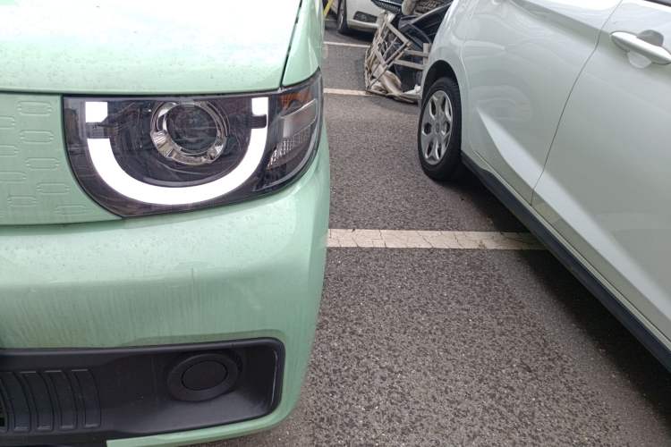Used Chery QQ Ice Cream 2022 120km Conical Shape Lithium Iron Phosphate Left Front Headlight