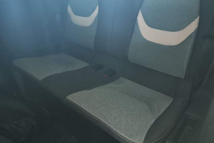 Used Chery QQ Ice Cream 2022 170km Sundae Phosphate Lithium-Ion Left Rear Seat