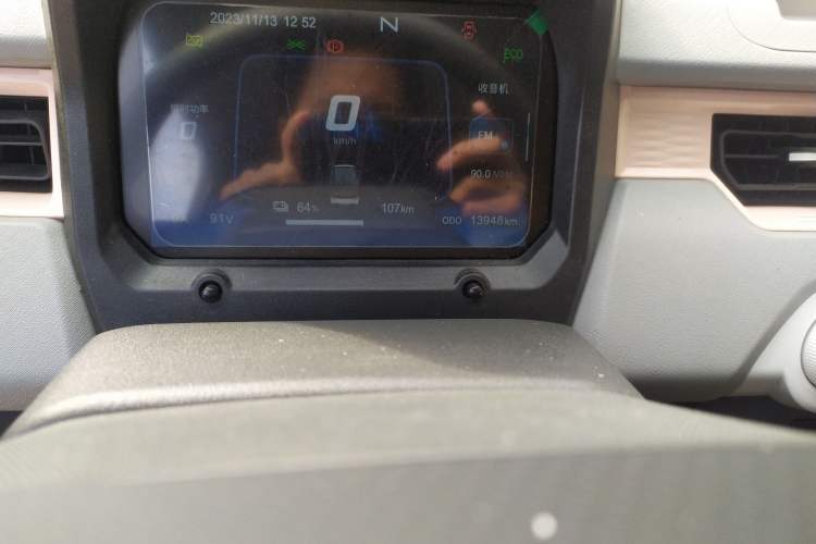 Used Chery QQ Ice Cream 2022 170km Sundae Phosphate Lithium-Ion Odometer Close Up