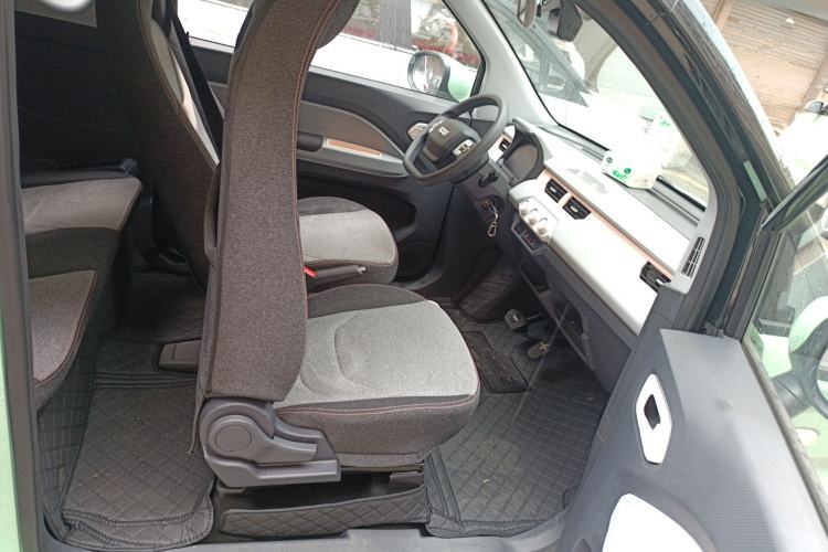 Used Chery QQ Ice Cream 2022 120km Conical Shape Lithium Iron Phosphate Right Front Seat