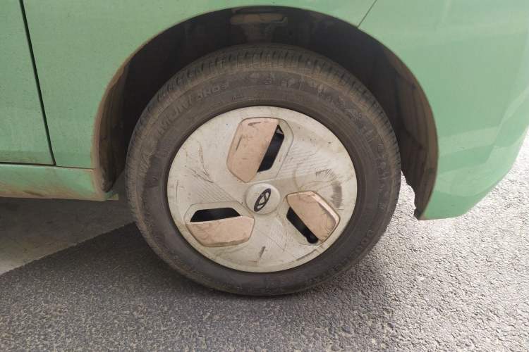 Used Chery QQ Ice Cream 2022 170km Sundae Phosphate Lithium-Ion Right Front Wheel Hub