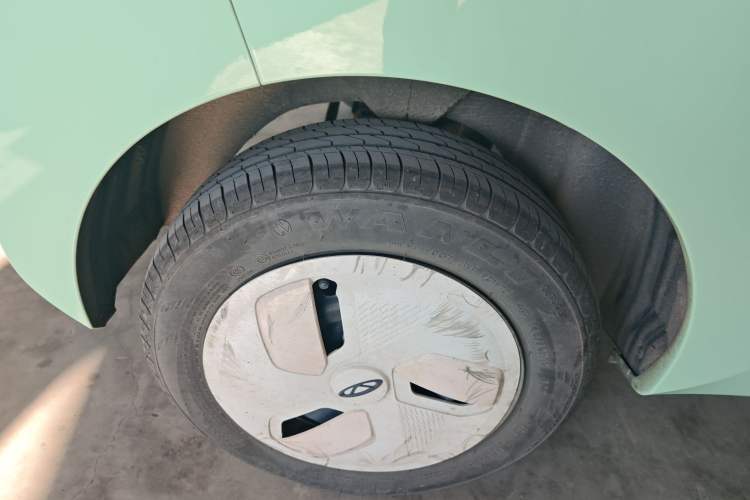 Used Chery QQ Ice Cream 2022 170km Sundae Phosphate Lithium-Ion Right Rear Wheel Hub
