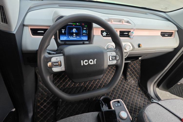 Used Chery QQ Ice Cream 2022 170km Sundae Phosphate Lithium-Ion Steering Wheel