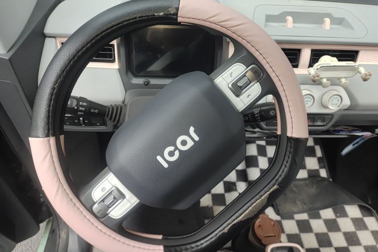 Used Chery QQ Ice Cream 2022 120km Conical Shape Lithium Iron Phosphate Steering Wheel
