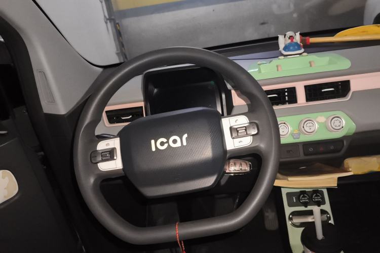 Used Chery QQ Ice Cream 2022 170km Sundae Ternary Lithium Steering Wheel