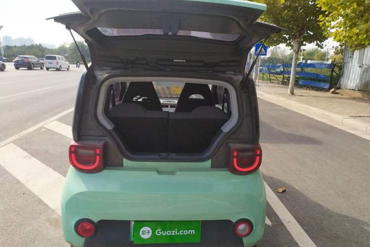 Used Chery QQ Ice Cream 2022 170km Sundae Phosphate Lithium-Ion Trunk