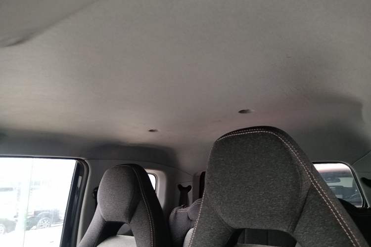 Used Chery QQ Ice Cream 2022 120km Conical Shape Lithium Iron Phosphate Headliner