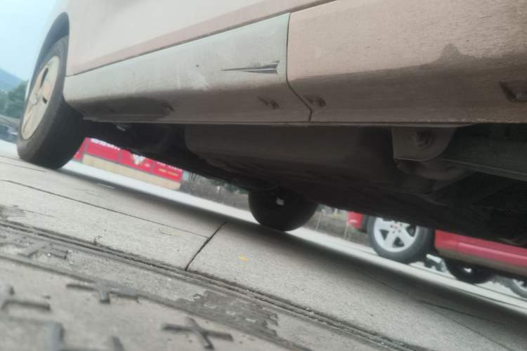Used Chery QQ Ice Cream 2022 120km Conical Shape Lithium Iron Phosphate Chassis Rear Left