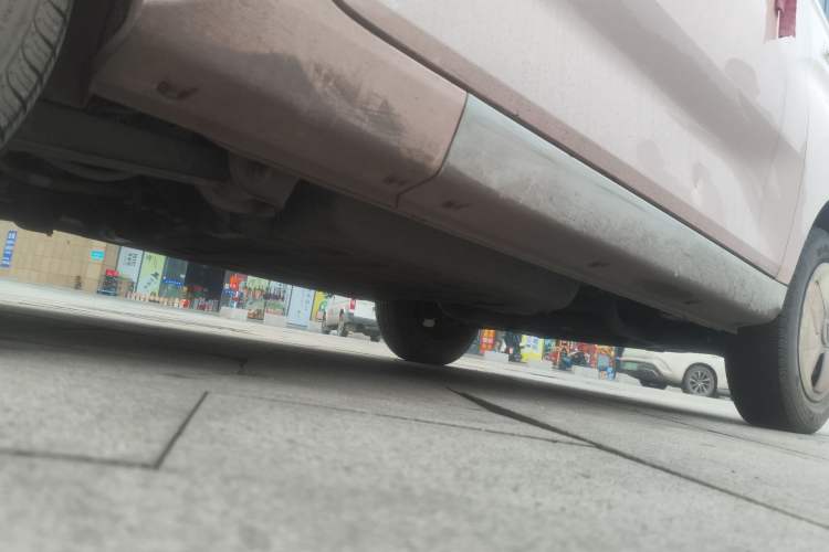 Used Chery QQ Ice Cream 2022 120km Conical Shape Lithium Iron Phosphate Chassis Rear Right