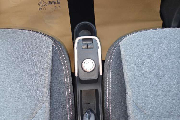 Used Chery QQ Ice Cream 2022 120km Conical Shape Lithium Iron Phosphate Gear Lever