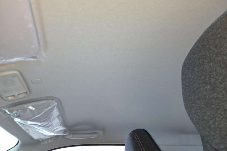 Used Chery QQ Ice Cream 2022 120km Conical Shape Lithium Iron Phosphate Headliner