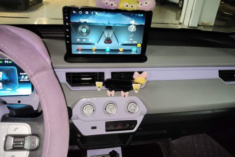 Used Chery QQ Ice Cream 2022 120km Conical Shape Lithium Iron Phosphate Audio And AC Panel