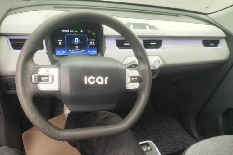 Used Chery QQ Ice Cream 2022 170km Sundae Ternary Lithium Center Console