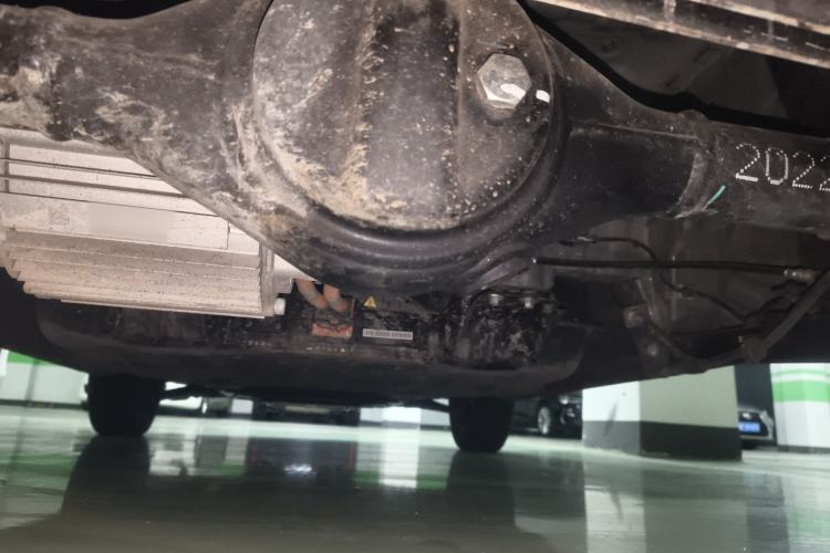 Used Chery QQ Ice Cream 2022 120km Conical Shape Lithium Iron Phosphate Chassis Rear