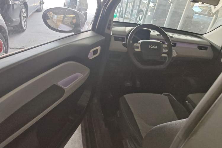Used Chery QQ Ice Cream 2022 170km Sundae Phosphate Lithium-Ion Driver Seat