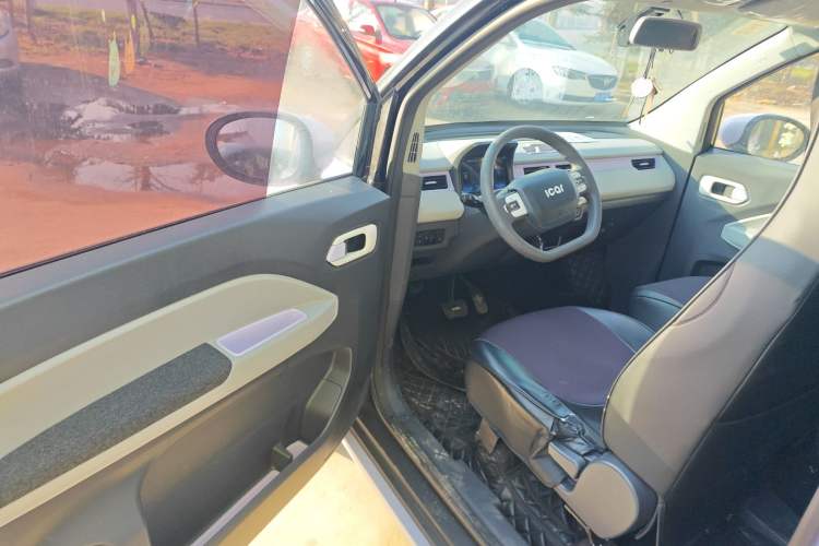 Used Chery QQ Ice Cream 2022 170km Sundae Phosphate Lithium-Ion Driver Seat