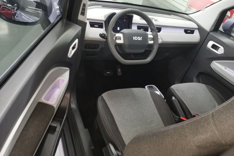 Used Chery QQ Ice Cream 2022 120km Conical Shape Lithium Iron Phosphate Driver Seat