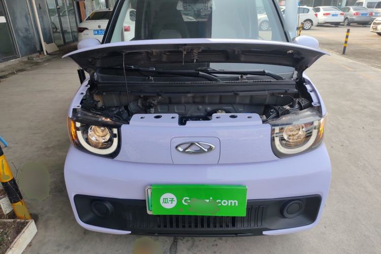 Used Chery QQ Ice Cream 2022 170km Sundae Phosphate Lithium-Ion Engine Bay