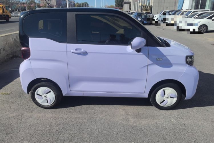 Used Chery QQ Ice Cream 2022 170km Sundae Phosphate Lithium-Ion Exterior 2