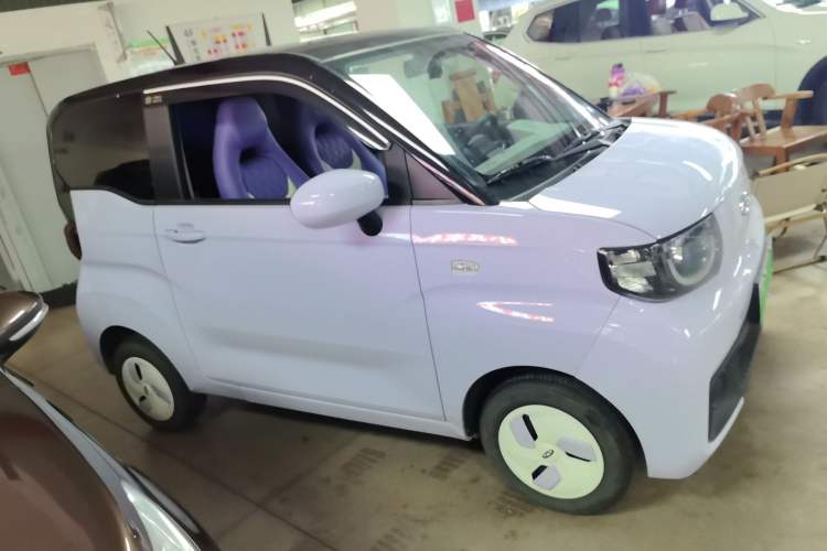 Used Chery QQ Ice Cream 2022 170km Sundae Phosphate Lithium-Ion Exterior 3