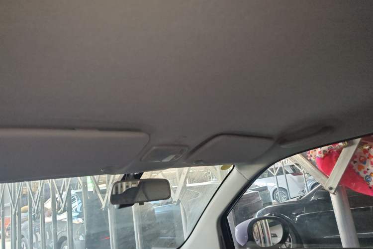 Used Chery QQ Ice Cream 2022 170km Sundae Phosphate Lithium-Ion Headliner