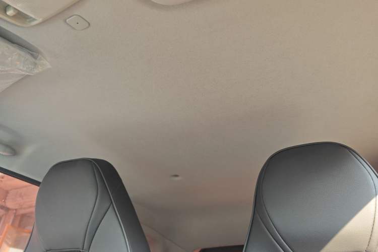 Used Chery QQ Ice Cream 2022 170km Sundae Phosphate Lithium-Ion Headliner