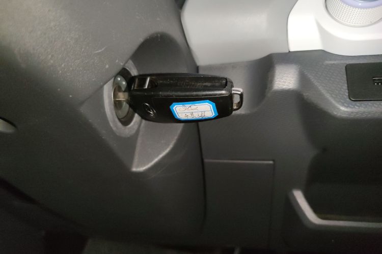 Used Chery QQ Ice Cream 2022 170km Sundae Phosphate Lithium-Ion Interior 1