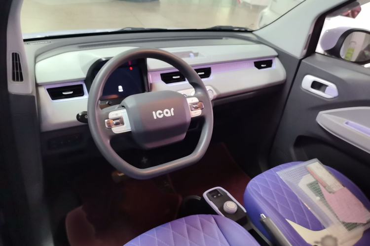 Used Chery QQ Ice Cream 2022 170km Sundae Phosphate Lithium-Ion Interior 2