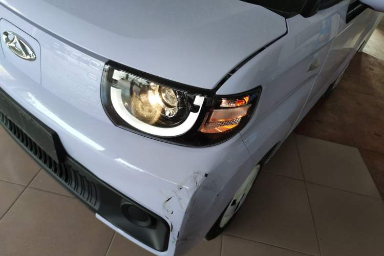 Used Chery QQ Ice Cream 2022 170km Sundae Phosphate Lithium-Ion Left Front Headlight