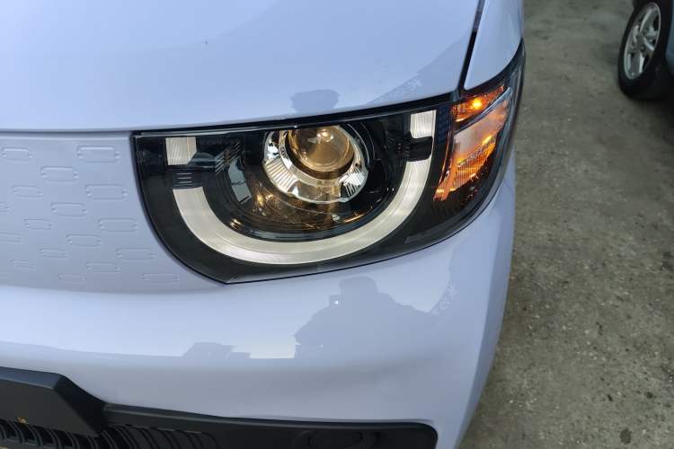 Used Chery QQ Ice Cream 2022 170km Sundae Phosphate Lithium-Ion Left Front Headlight