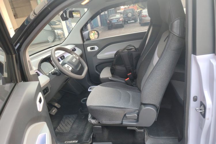 Used Chery QQ Ice Cream 2022 120km Conical Shape Lithium Iron Phosphate Left Front Seat