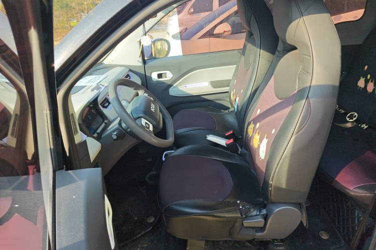 Used Chery QQ Ice Cream 2022 170km Sundae Phosphate Lithium-Ion Left Front Seat