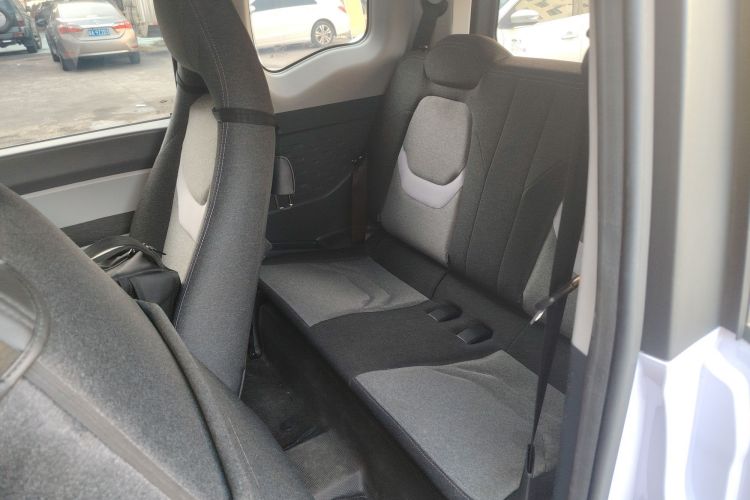 Used Chery QQ Ice Cream 2022 120km Conical Shape Lithium Iron Phosphate Left Rear Seat